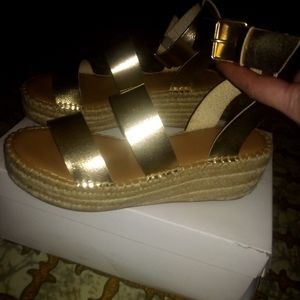"The Drop" Women's Listilla Espadrille Wedge Sandal. Gold. Size 7.5